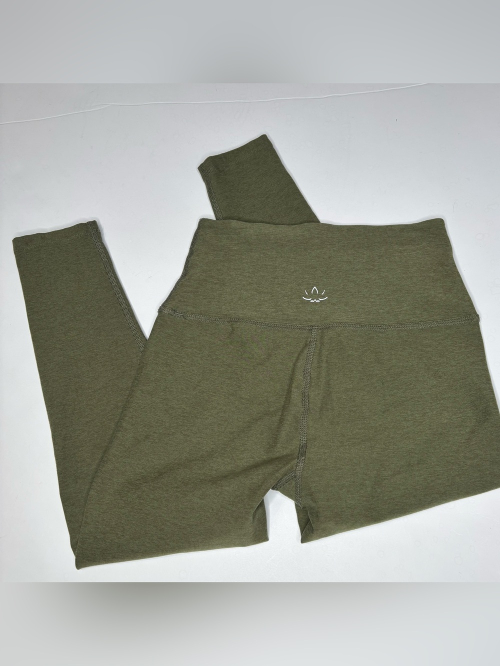 Beyond Yoga Spacedye Green High Waist Crop Capri Legging Small